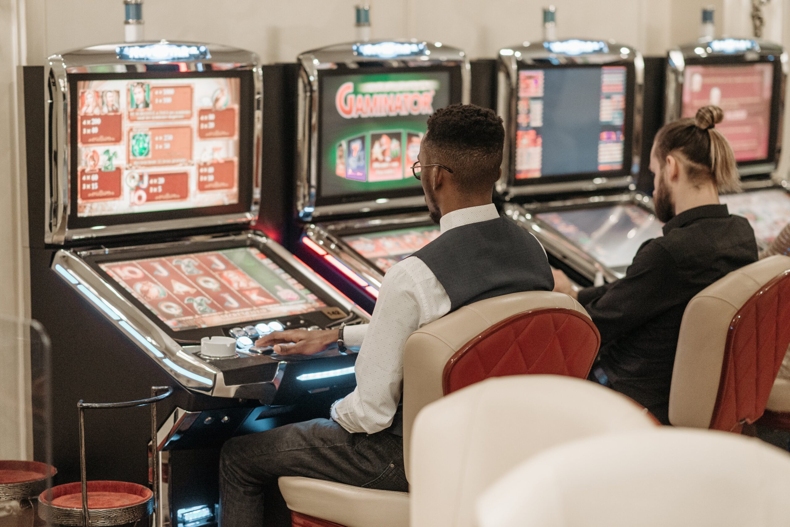 Idei de afaceri – franciza sala de jocuri de noroc